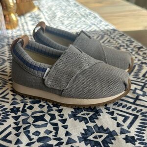 Kids Toms Grey and Blue Canvas Shoes size 8 Toddler
